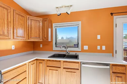Kitchen - 8015 E 3rd Ave, Anchorage, AK 99504 photo 3 of 3