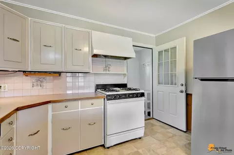 Kitchen - 6921 E 12th Ave, Anchorage, AK 99504 photo 4 of 4