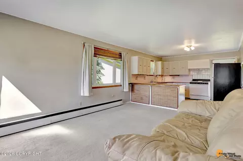 Living - 6921 E 12th Ave, Anchorage, AK 99504 photo 2 of 5
