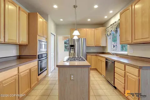 Kitchen - 8747 Inyo Cir, Eagle River, AK 99577 photo 2 of 7