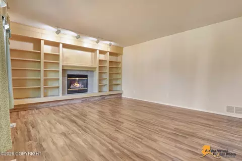 Living - 8747 Inyo Cir, Eagle River, AK 99577 photo 5 of 9