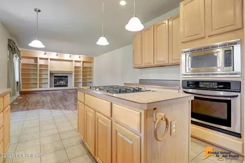 Kitchen - 8747 Inyo Cir, Eagle River, AK 99577 photo 6 of 7