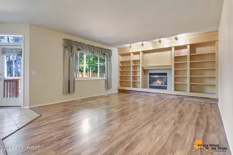 Living - 8747 Inyo Cir, Eagle River, AK 99577 photo 7 of 9
