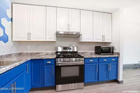 Kitchen - 18417 Citation Rd, Eagle River, AK 99577 photo 2 of 3