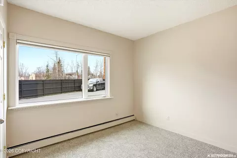 Bedroom - 18417 Citation Rd, Eagle River, AK 99577 photo 1 of 2