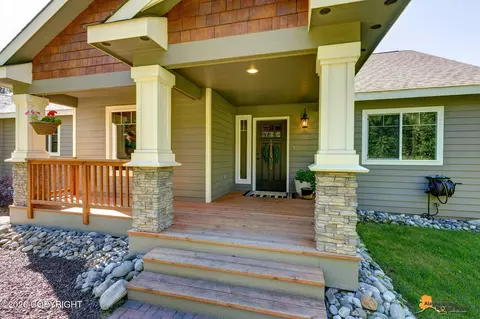 3960 S English Bay Dr, Wasilla, AK 99654
