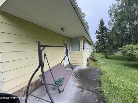 Exterior - 3225 Baxter Rd, Anchorage, AK 99504 photo 2 of 5