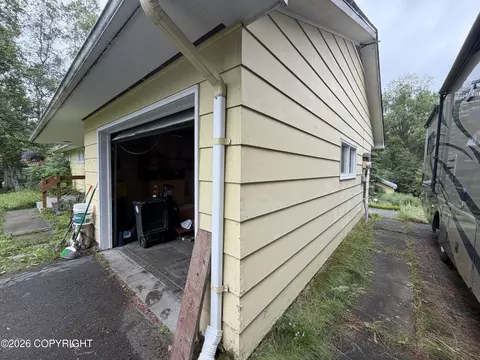 3225 Baxter Rd, Anchorage, AK 99504 photo 2