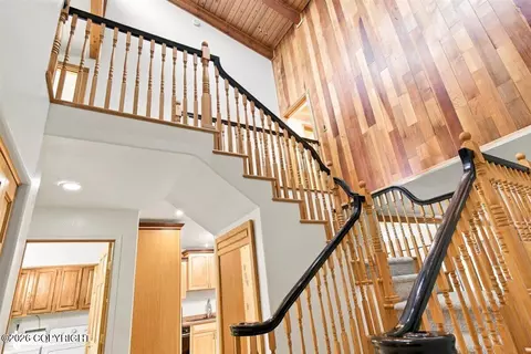 Entry Way - 7854 Highlander Dr, Anchorage, AK 99518 photo 2 of 3
