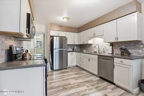 6918 Gemini Dr # B2, Anchorage, AK 99504 photo 12