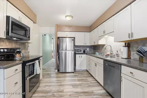 6918 Gemini Dr # B2, Anchorage, AK 99504 photo 11