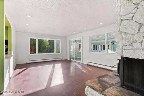 Living - 4930 E 5th Ave, Anchorage, AK 99508 photo 3 of 3