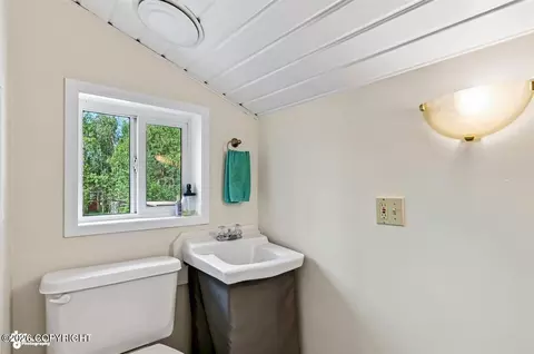 Bath - 18306 Birchtree St, Chugiak, AK 99567 photo 2 of 3