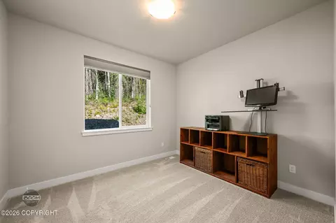Bedroom - 27615 Eagle River Rd, Eagle River, AK 99577 photo 7 of 8