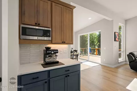 Kitchen - 27615 Eagle River Rd, Eagle River, AK 99577 photo 4 of 7