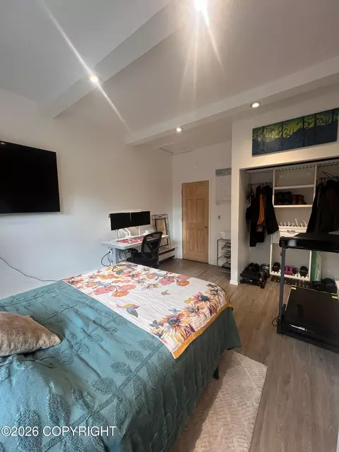 Bedroom - 11541 Lower Sunny Cir, Eagle River, AK 99577 photo 6 of 6