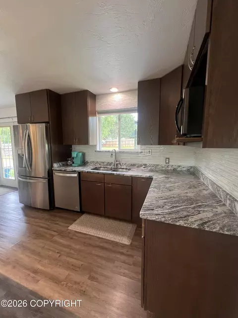 Kitchen - 11541 Lower Sunny Cir, Eagle River, AK 99577 photo 1 of 6