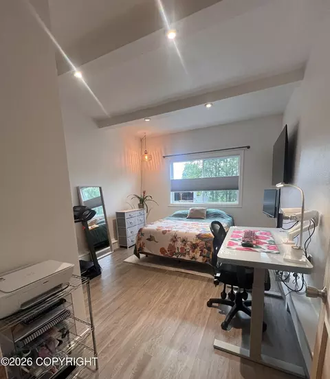Bedroom - 11541 Lower Sunny Cir, Eagle River, AK 99577 photo 4 of 6