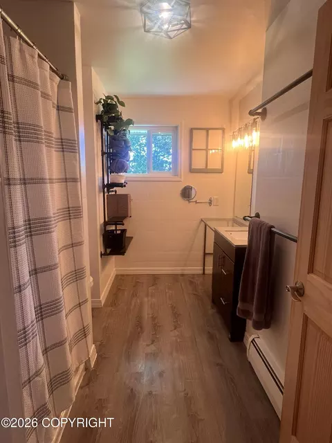 Bath - 11541 Lower Sunny Cir, Eagle River, AK 99577 photo 4 of 4