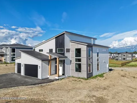 2497 S Sanctuary Dr, Wasilla, AK 99654