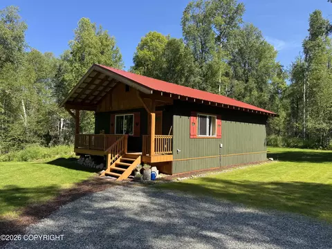 14899 E Petwood Cir, Talkeetna, AK 99676