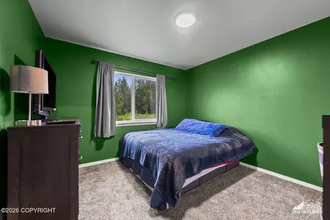 Bedroom - 1554 E Hidden Ranch Loop, Palmer, AK 99645 photo 4 of 5