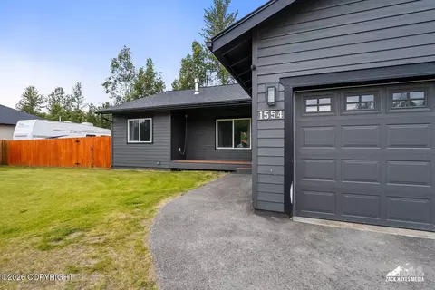 Exterior - 1554 E Hidden Ranch Loop, Palmer, AK 99645 photo 2 of 11