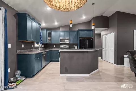 Kitchen - 1554 E Hidden Ranch Loop, Palmer, AK 99645 photo 1 of 7