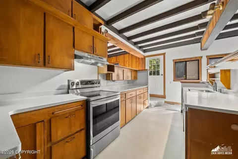 Kitchen - 14545 E Pace Dr, Palmer, AK 99645 photo 6 of 9