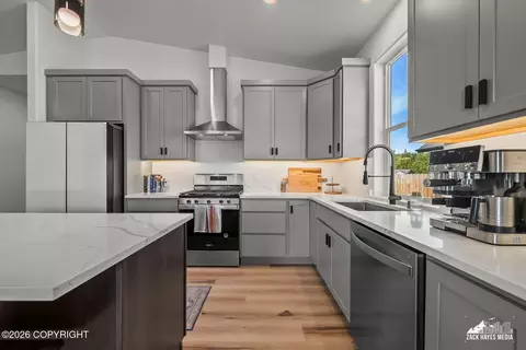 Kitchen - 1160 E Mountain Peak Loop, Palmer, AK 99645 photo 4 of 9