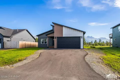Exterior - 1160 E Mountain Peak Loop, Palmer, AK 99645 photo 9 of 9