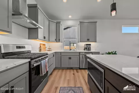 Kitchen - 1160 E Mountain Peak Loop, Palmer, AK 99645 photo 8 of 9