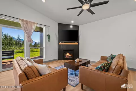 Living - 1160 E Mountain Peak Loop, Palmer, AK 99645 photo 3 of 5
