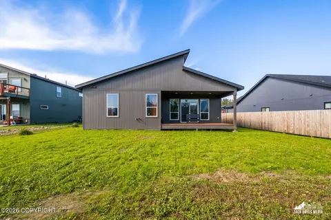 Exterior - 1160 E Mountain Peak Loop, Palmer, AK 99645 photo 5 of 9