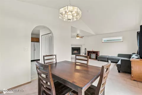 Dining - 3906 Image Dr, Anchorage, AK 99504 photo 2 of 2