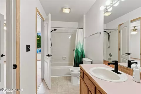 Bath - 3906 Image Dr, Anchorage, AK 99504 photo 2 of 3