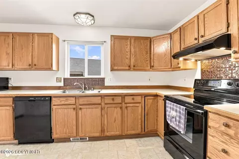 Kitchen - 3906 Image Dr, Anchorage, AK 99504 photo 2 of 2