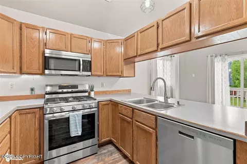 Kitchen - 1988 Commodore Dr, Anchorage, AK 99507 photo 3 of 5