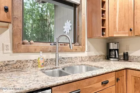 Kitchen - 9609 Krishka Cir, Eagle River, AK 99577 photo 2 of 3