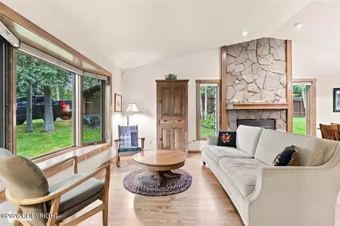 Living - 9609 Krishka Cir, Eagle River, AK 99577 photo 3 of 3