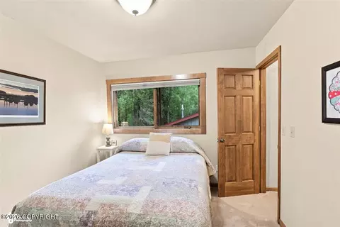 Bedroom - 9609 Krishka Cir, Eagle River, AK 99577 photo 2 of 6