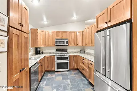 Kitchen - 9609 Krishka Cir, Eagle River, AK 99577 photo 3 of 3