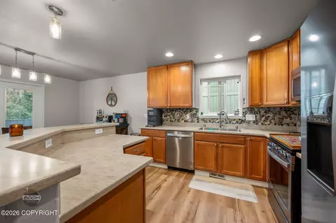 Kitchen - 20832 Icefall Dr, Eagle River, AK 99577 photo 5 of 5