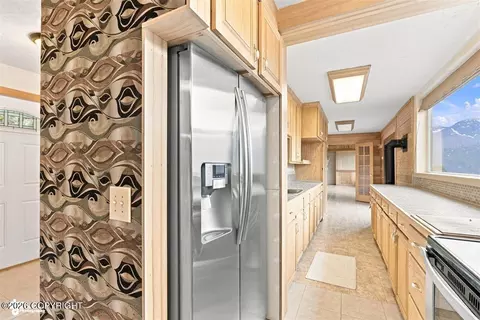 Kitchen - 32545 Eagle Vista Dr, Eagle River, AK 99577 photo 4 of 4