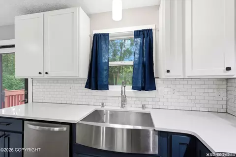 Kitchen - 19650 S Montague Loop, Eagle River, AK 99577 photo 1 of 2
