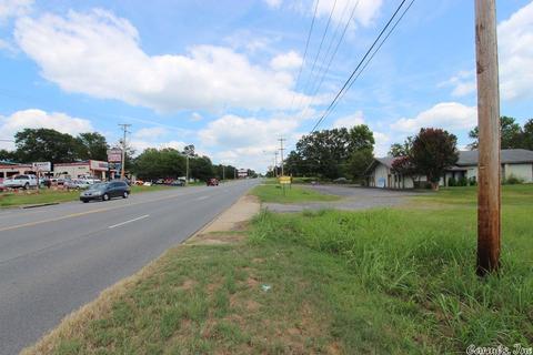 2415 E Oak St, Conway, AR 72032 photo 3