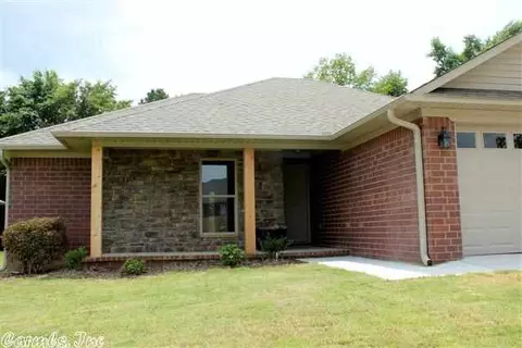 2625 Clover Ln, Conway, AR 72032 photo 1