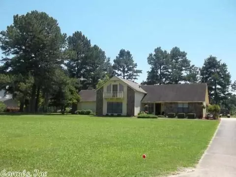 104 Country Pl, Pine Bluff, AR 71603 photo 1