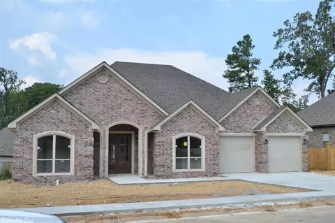 3203 Robbins Dr, Bryant, AR 72022 photo 1