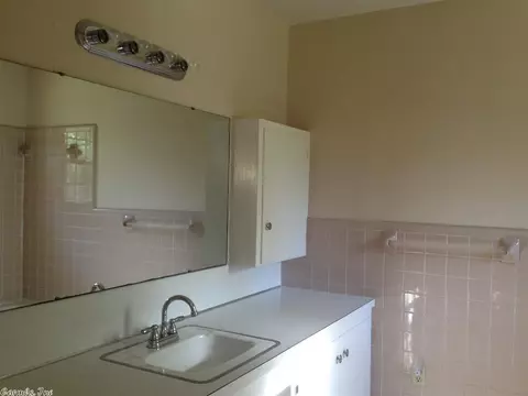 40 Meadowbrook Dr, Conway, AR 72032 photo 4